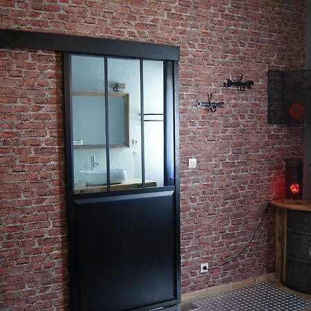 L'antre D'eux Oda ve Kahvaltı 4*