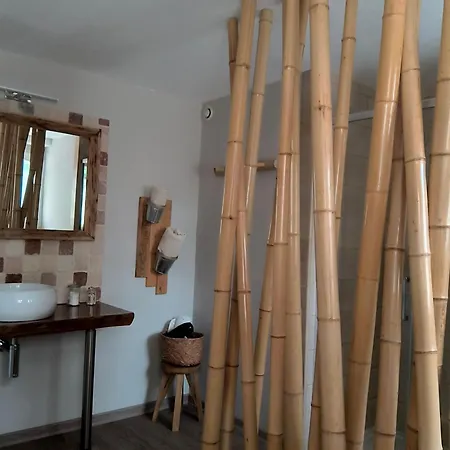 L'antre D'eux Bed & Breakfast 4*