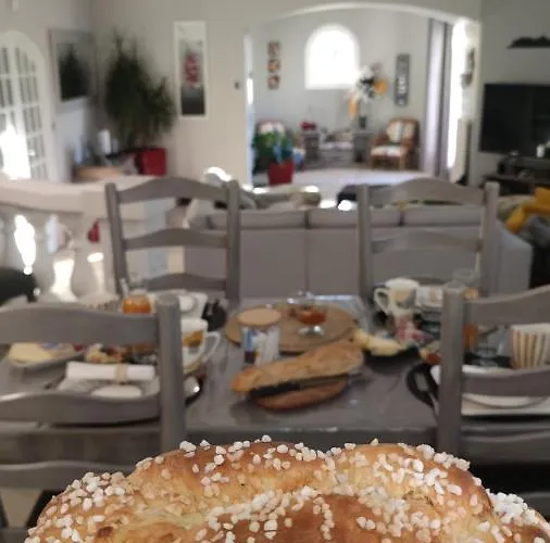 L'antre D'eux 4* Carcasona